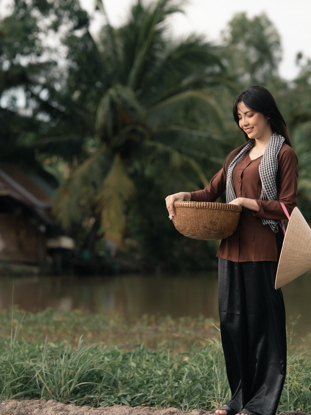 BIGSIZE bà ba lụa nâu - Có bộ bà ba Bigsize- may sỉ bà ba toàn quốc - May bộ bà ba theo yêu cầu - Quần lẻ đen phi bóng