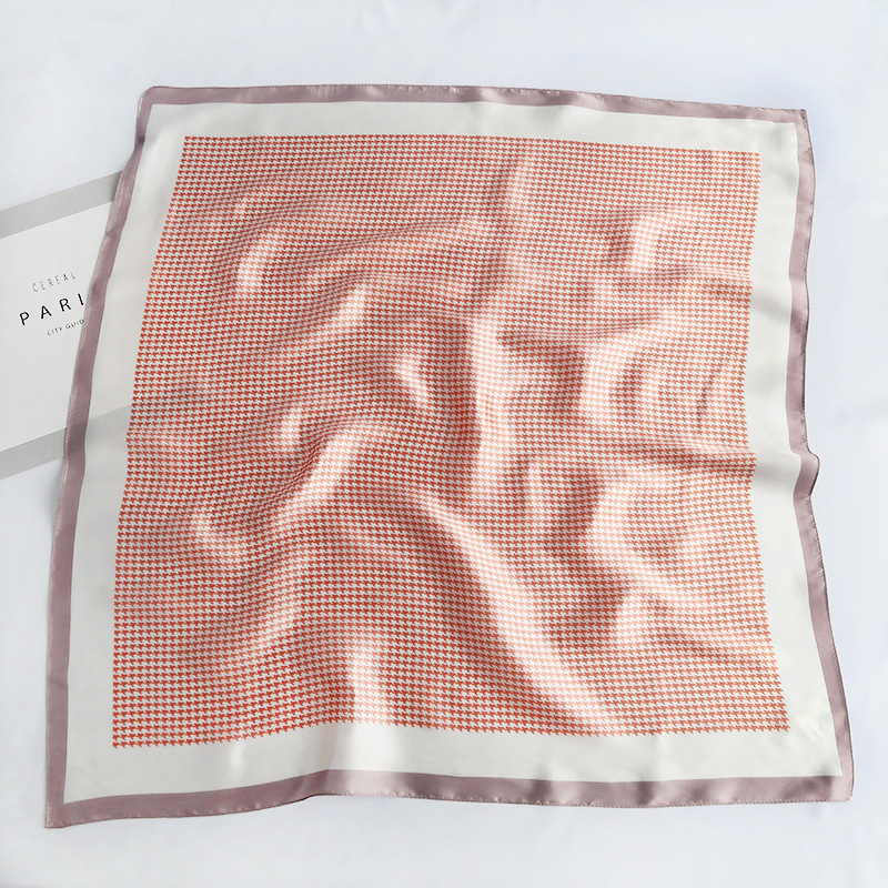 Khăn lụa vuông basic dễ phối đồ AKL90 (70x70cm