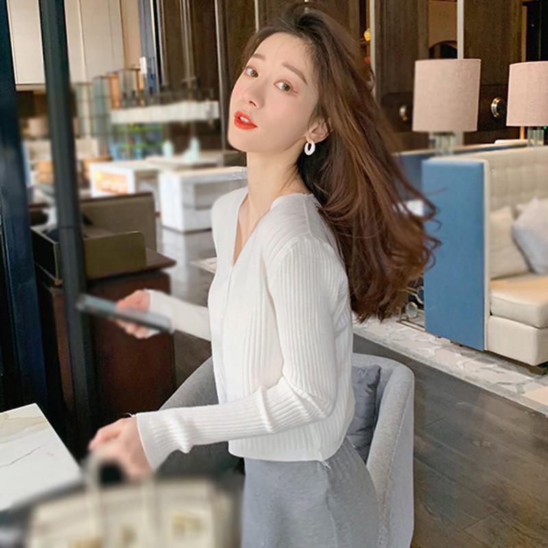 Áo Cardigan Dệt Kim Tay Dài Phối Nút Thiết Kế Cổ Chữ V Thanh Lịch