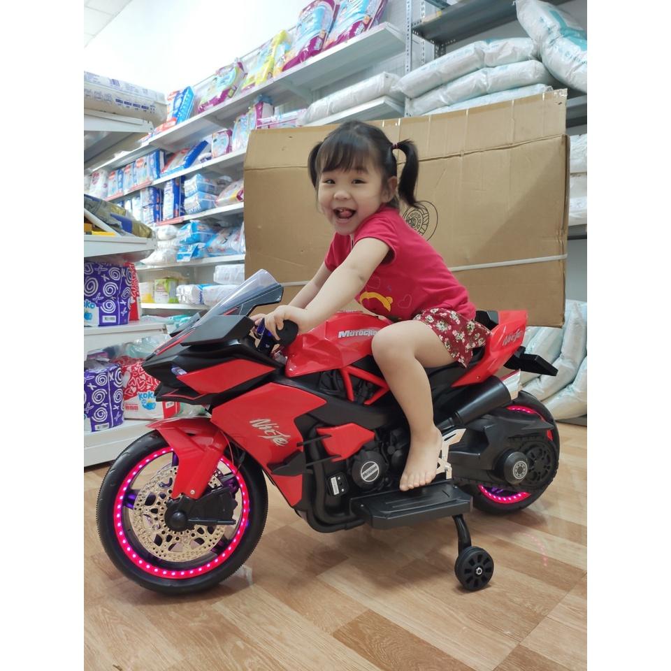 Xe máy điện đạp ga NINJA H2R 2 động cơ bánh phát sáng kiểu dáng thể thao