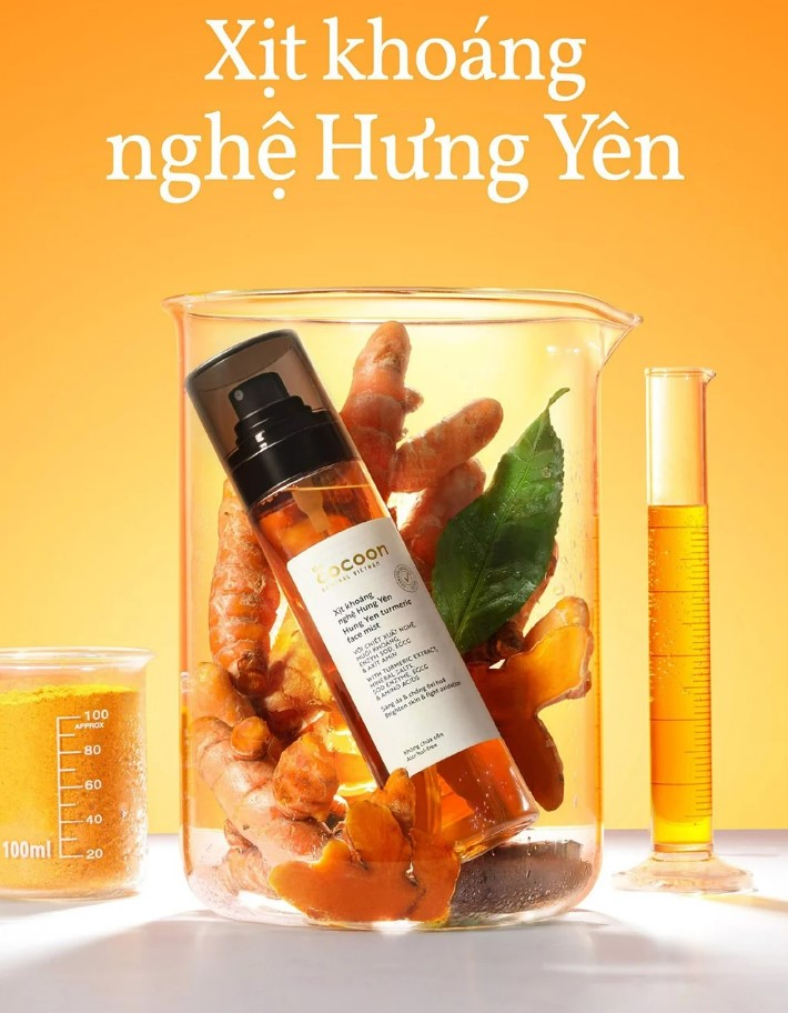 Xịt khoáng nghệ Hưng Yên Cocoon 130ml giúp sáng da và chống oxy hóa thuần chay