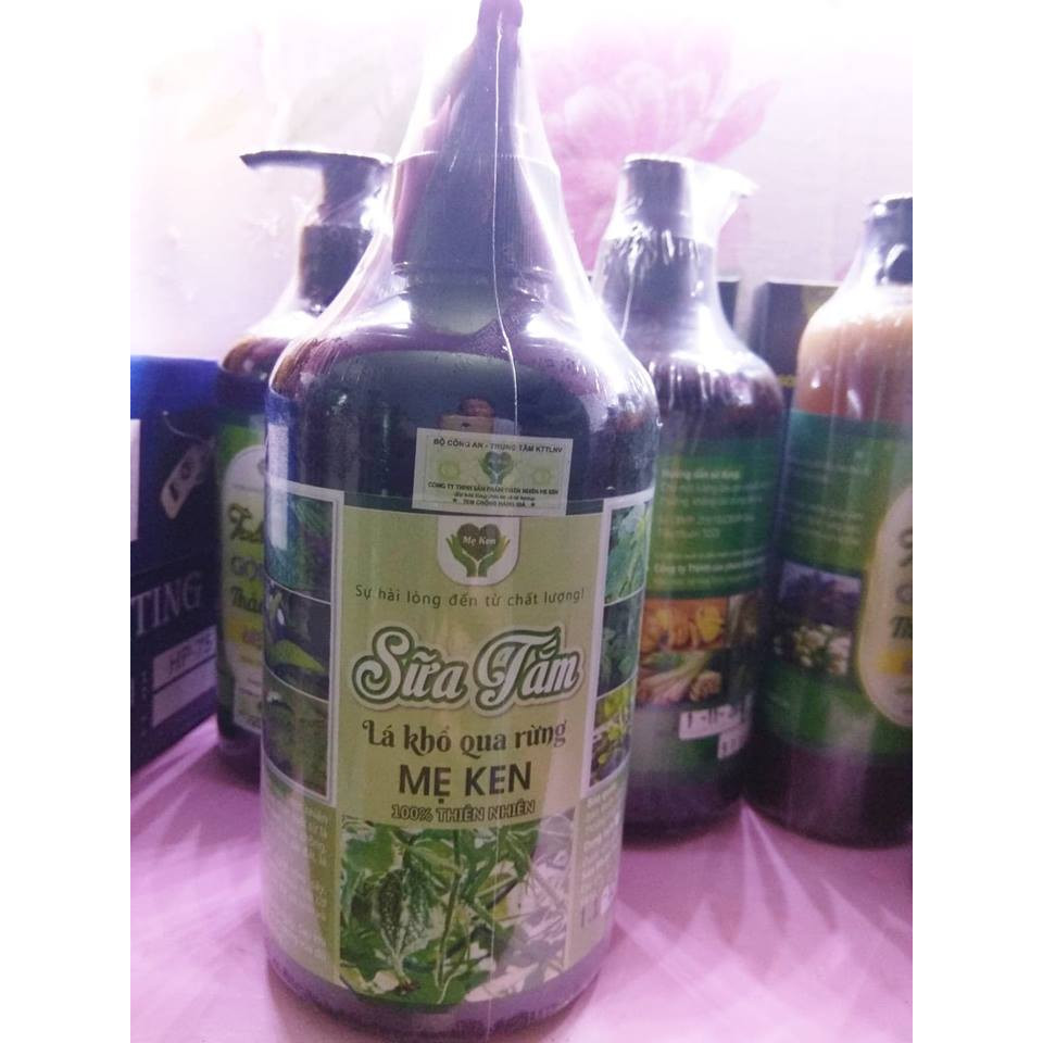 SỮA TẮM LÁ KHỔ QUA RỪNG MẸ KEN-CHAI 500ML