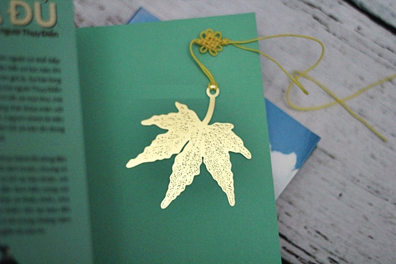 Bookmark kim loại mạ đồng lá phong