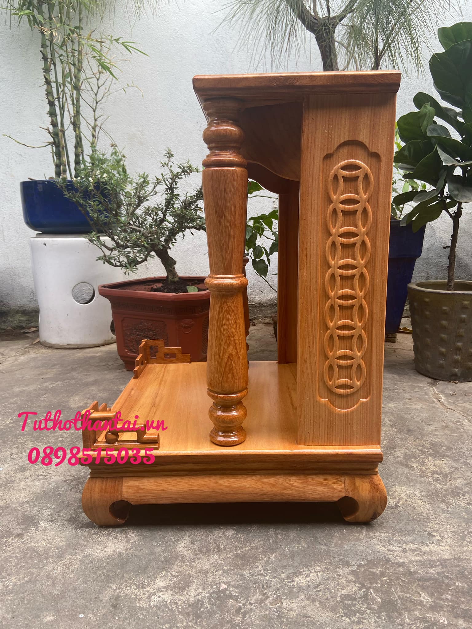 Bàn thờ thần tài ông địa gỗ Gõ Đỏ cột Tròn trơn