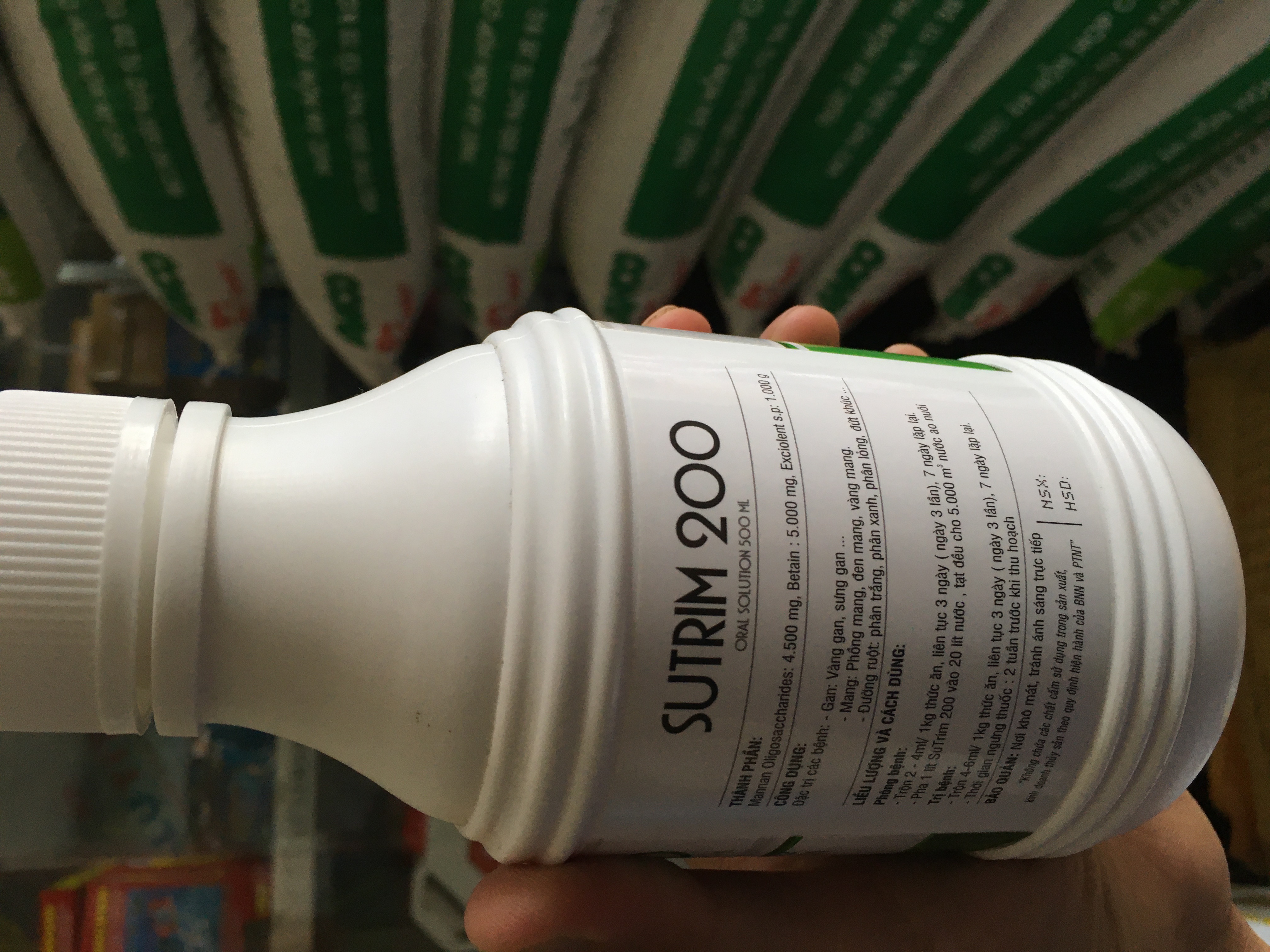 Sutrim200 ngăn ngừa gan vàng, đen mang, đường ruột , phân xanh , phân trắng cho ao hồ bể tôm cá thuỷ hải sản
