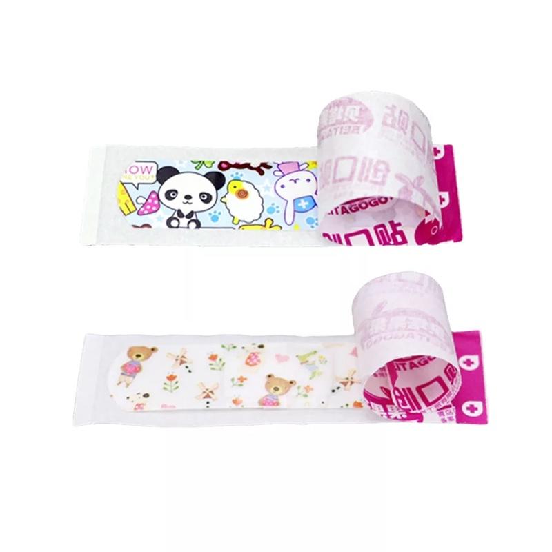 Urgo hoạt hình cho bé - Hộp 100-120 miếng băng dán vết thương cá nhân trẻ em