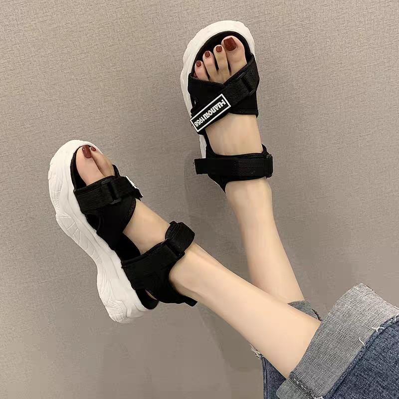 Dép Sandal HAPU nữ  Đế Gấu đẹp siêu Hot , Trend mới nhất 2020 ( trắng đen )