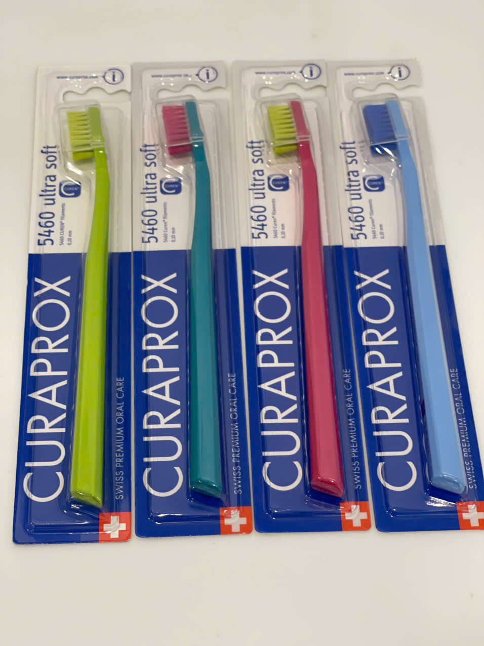 Bàn chải đánh răng CS 5460 Ultra Soft - Curaprox