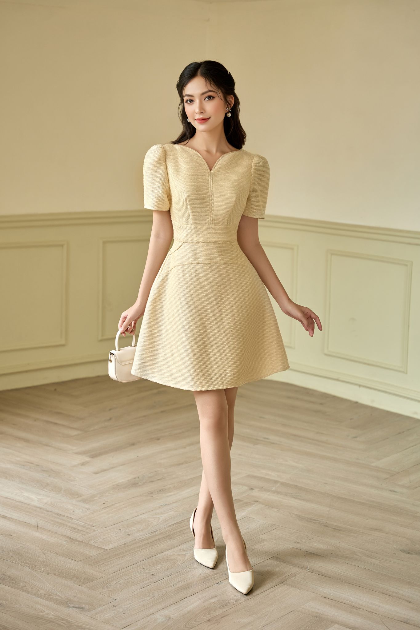 OLV - Đầm Valerie V Neck Dress