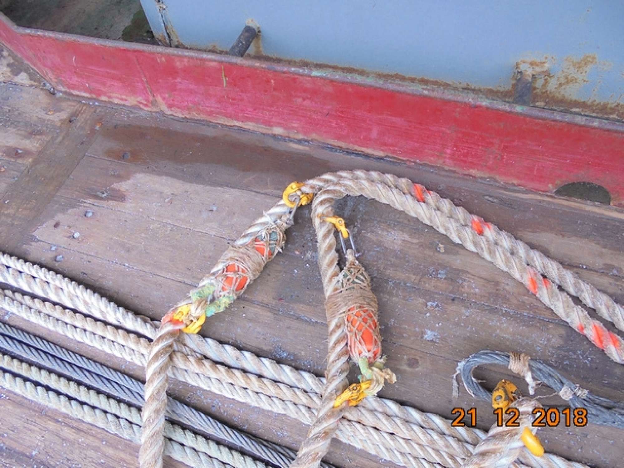 Thiết bị xua đuổi cá Heo (ông Nược, ông Cúi)