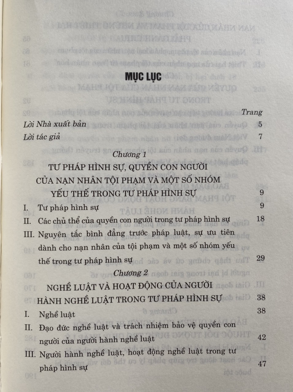 Bảo đảm quyền của nạn nhân và một số nhóm yếu thế trong tư pháp hình sự từ quy định của pháp luật đến hoạt động của người hành nghề luật