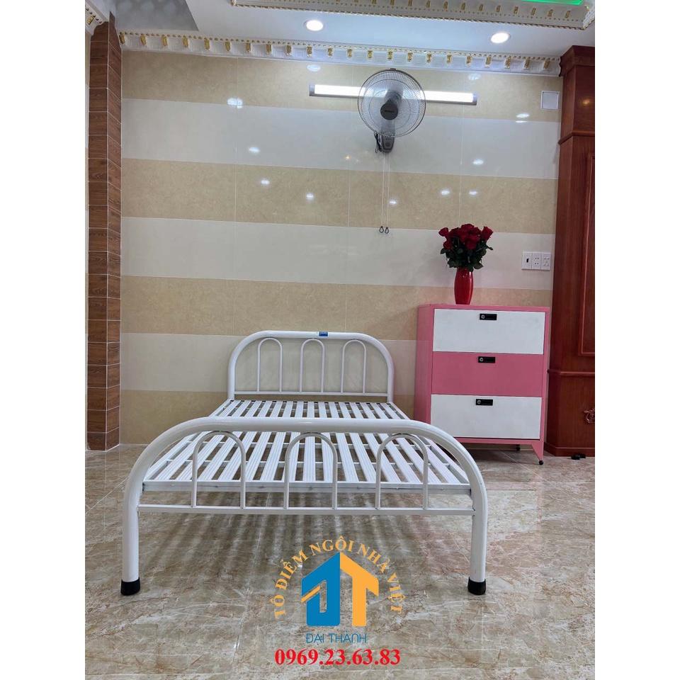 Giường sắt cao cấp mẫu đơn giản 1mx2m - ĐẠI THÀNH