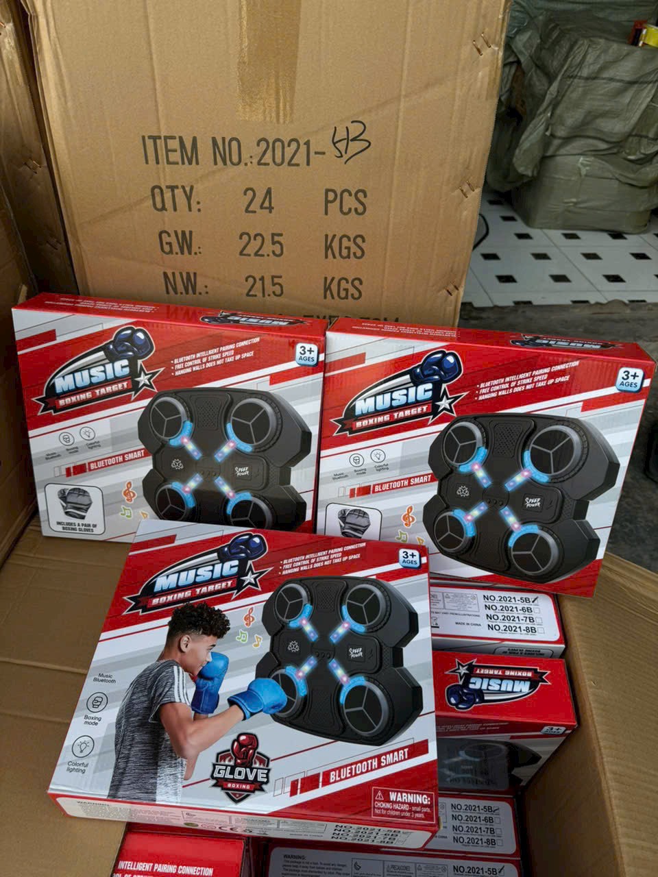 Máy tập đấm bốc theo nhạc Music Boxing tặng kèm găng tay phát nhạc qua Bluetooth