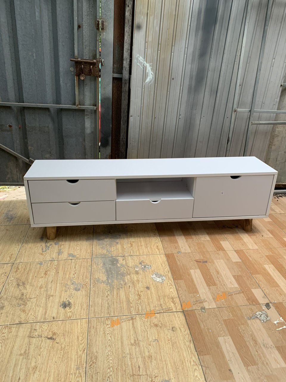 Made in VN Kệ tivi thiết kế đẹp bằng gỗ mdf 17mm công ty Mộc Phát độ bền trên 30 năm AN054