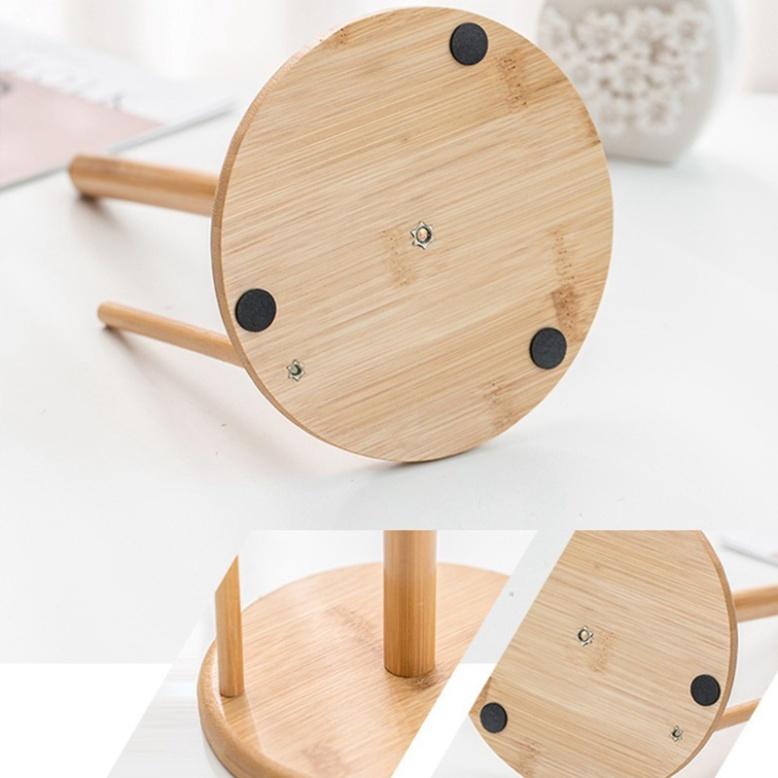 Giá đỡ cuộn khăn giấy bằng gỗ thông tiện dụng cho nhà bếp có gắn đế chống trượt kèm giấy cuộn