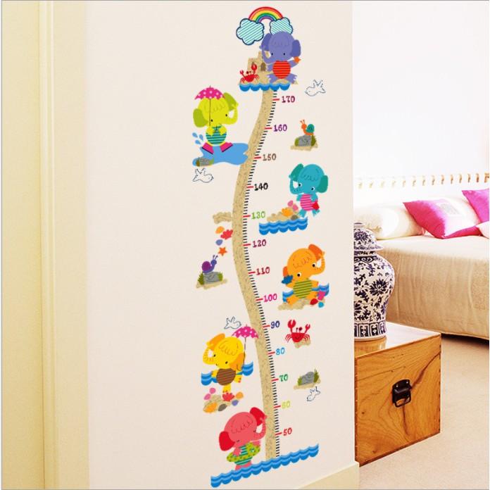 Decal dán tường thước đo thú voi