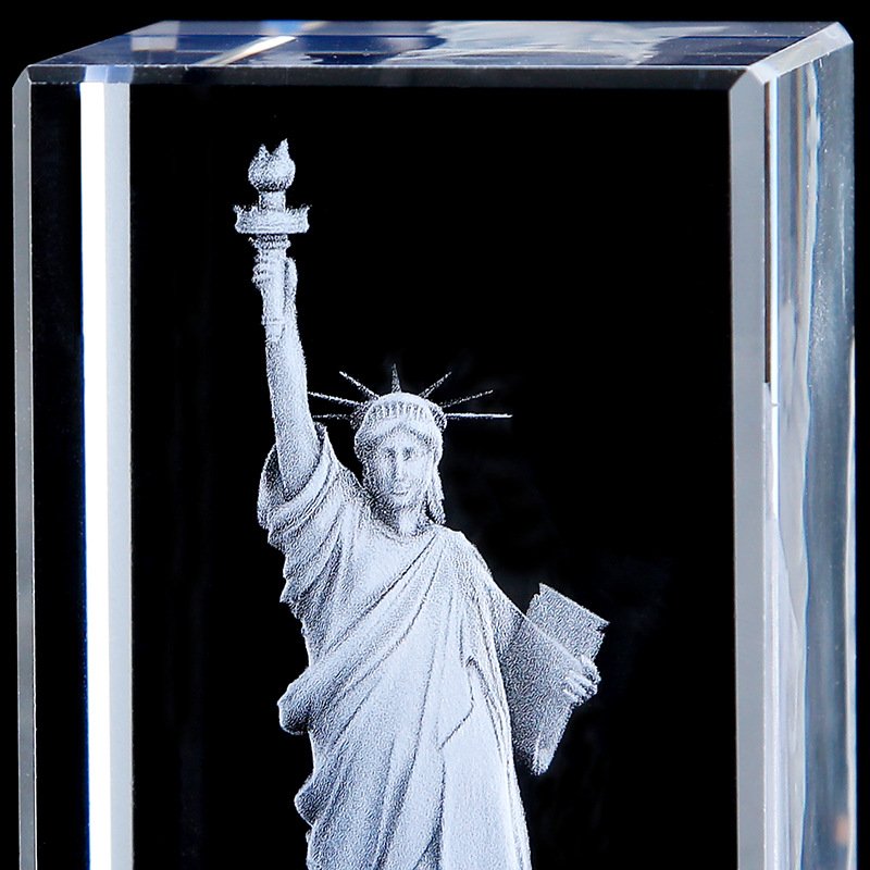 Tượng pha lê nữ thần tự do chạm khắc 3D tinh xảo