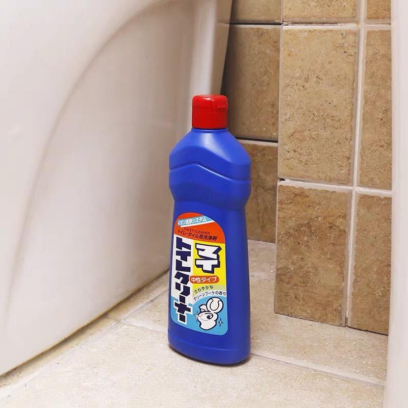 Chai tẩy toilet Rocket không mùi 500ml Nhật Bản