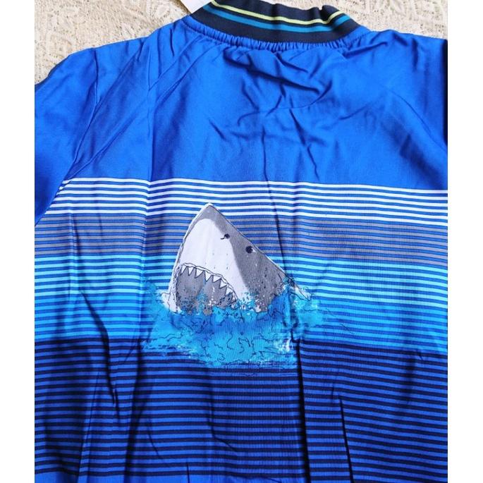 Áo khoác unisex màu xanh dương họa tiết cá mập.