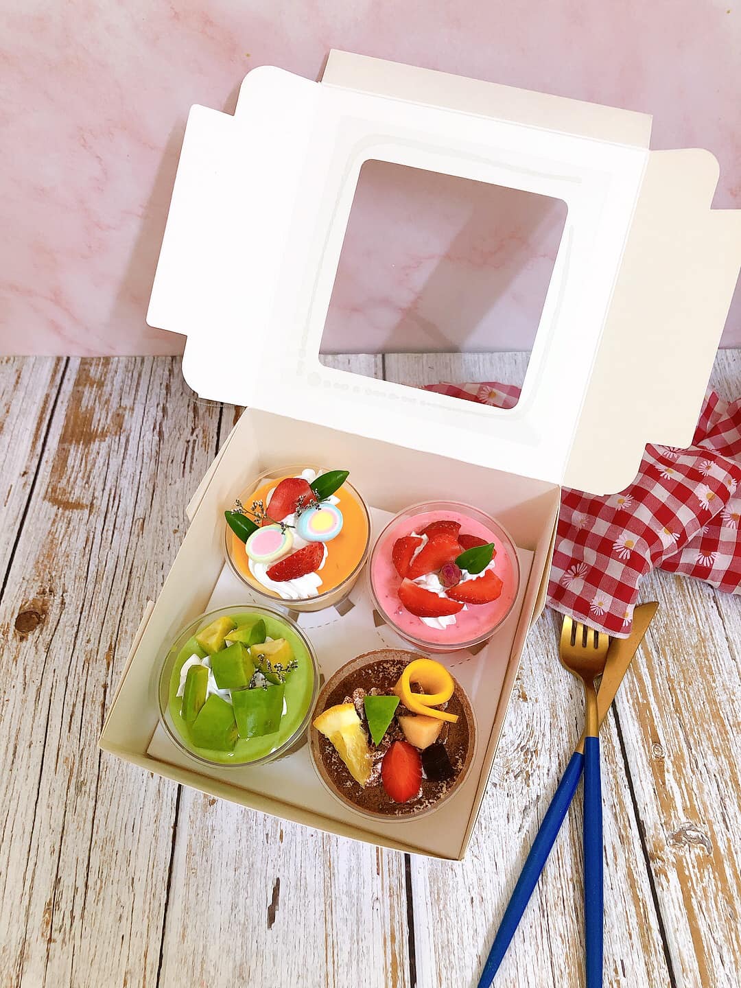 20 Hộp Giấy Đựng Bánh Cupcake Có Mặt Kính Trong Suốt 2 4 6 12