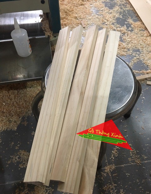 Bó 5 thanh gỗ vuông tuyển đẹp dài 50cm, rộng 4cm, dày 1.5cm dùng làm khung sườn, làm kệ, trang trí