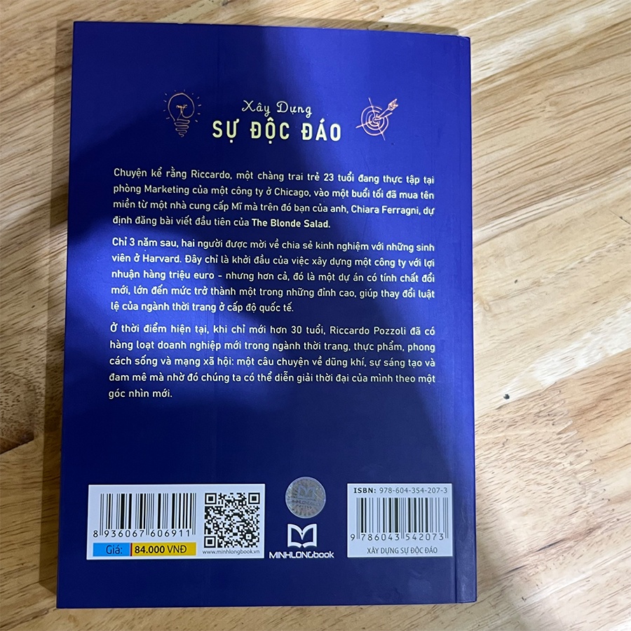 Sách - Xây Dựng Sự Độc Đáo - Cách Để Khởi Nghiệp Từ Đam Mê (ML)