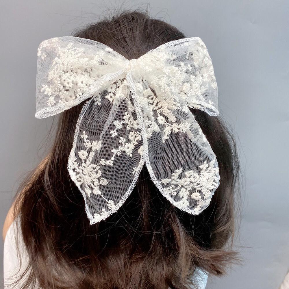 Kẹp nơ ren tiểu thư vạt nhọn thêu hoa phong cách retro cổ điển Tatitava