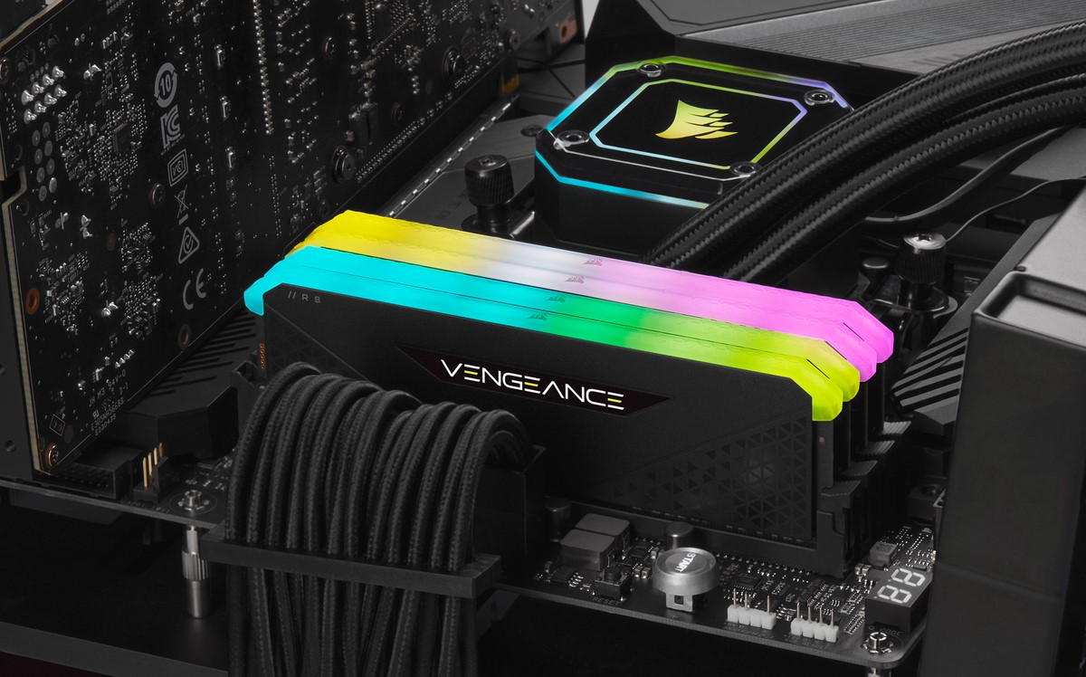 Bộ nhớ trong Corsair DDR4, 3200MHz 8GB/16GB 1x8GB/1x16GB DIMM, XMP 2.0, Vengeance RGB RS, RGB LED, 1.35V - Hàng Chính Hãng