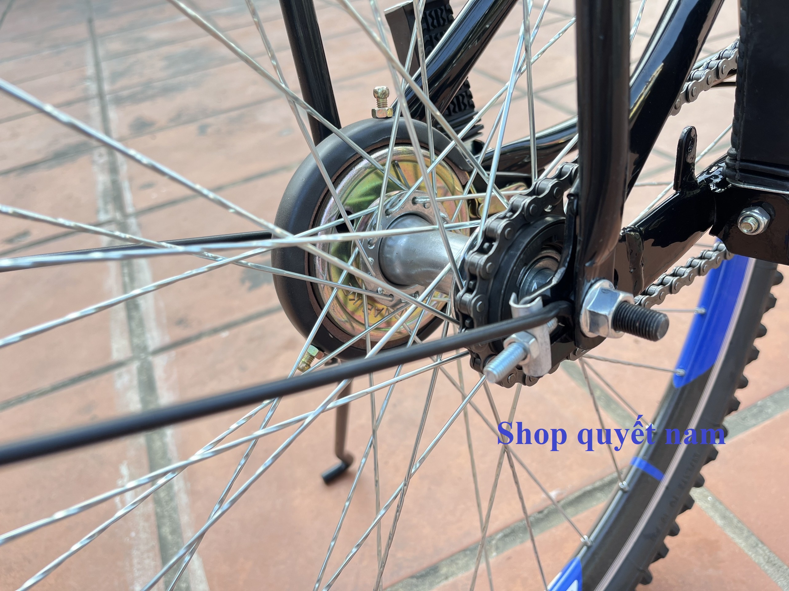 Xe đạp thể thao Vinabike cỡ 24, 26in 3 màu xanh/đỏ/đen, Phù hợp với người cao 1m35 trở lên