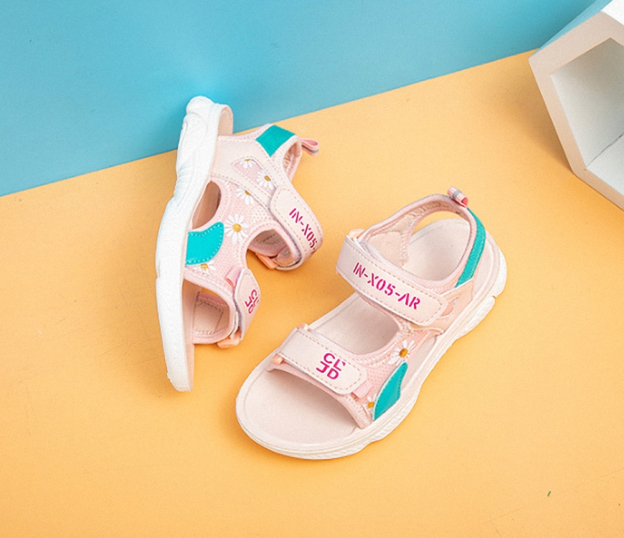 Dép Sandal hoa cúc bé gái , sandal đi học bé gái SD117