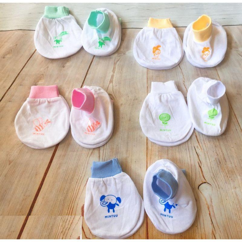 Sét 10 Bộ Bao tay bao chân sơ sinh Gồm: .Hàng công ty Loại tốt cho bé.
