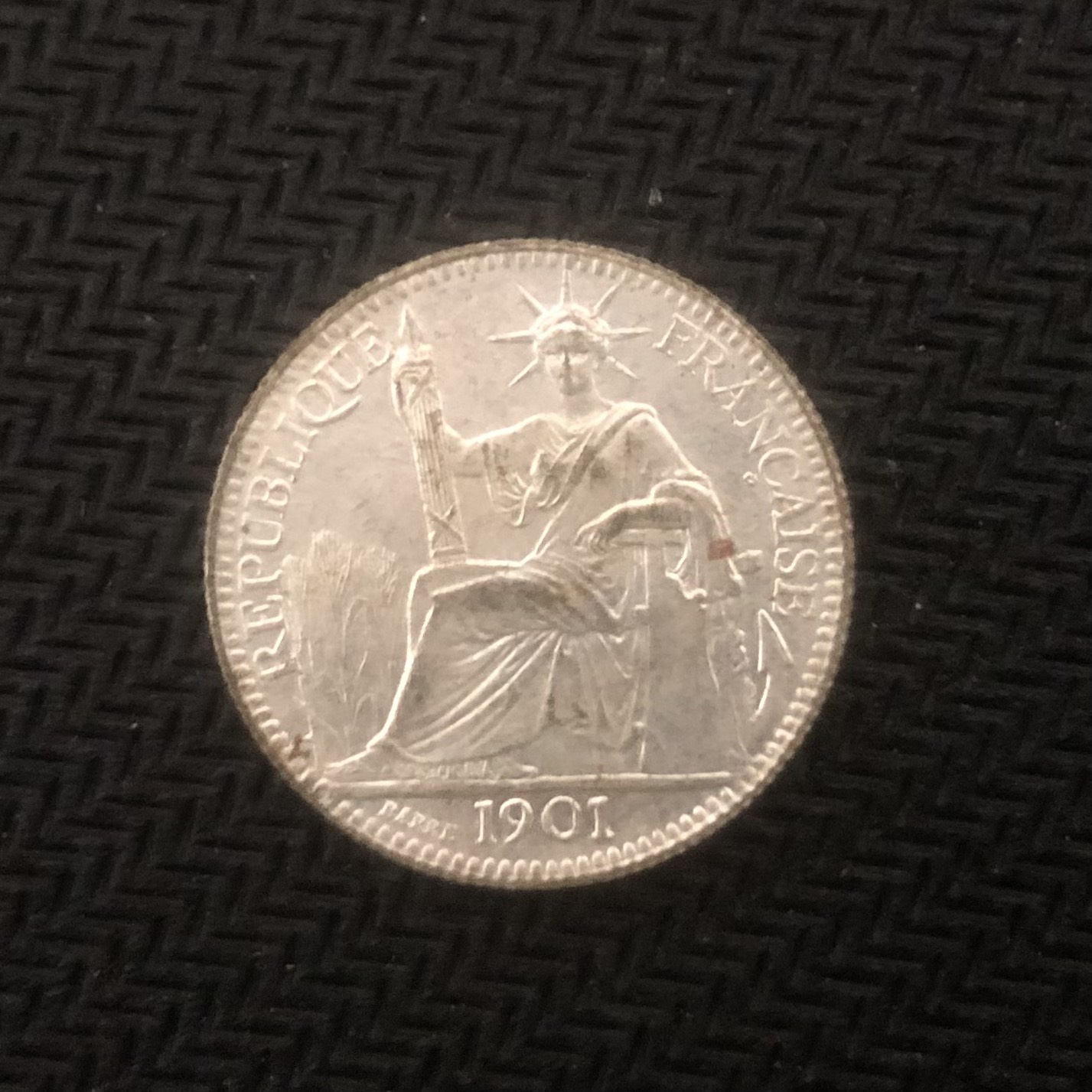 Xu hoa xòe Đông Dương - Indochine 10 cent 1901 lưu niệm