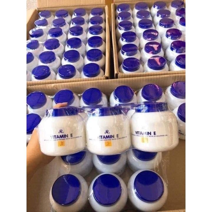 Kem Dưỡng Ẩm VITAMIN E Thái Lan