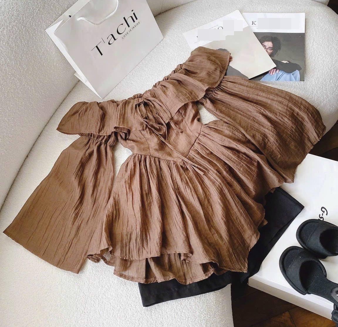 ĐẦM SET ÁO TRỄ VAI TAY LOE DÀI ÔM BODY + QUẦN NGẮN SHORT ỐNG RỘNG LƯNG CAO ĐI TIỆC ĐI CHƠI DẠO PHỐ GIÁNG SINH NOEL ĐI BIỂN