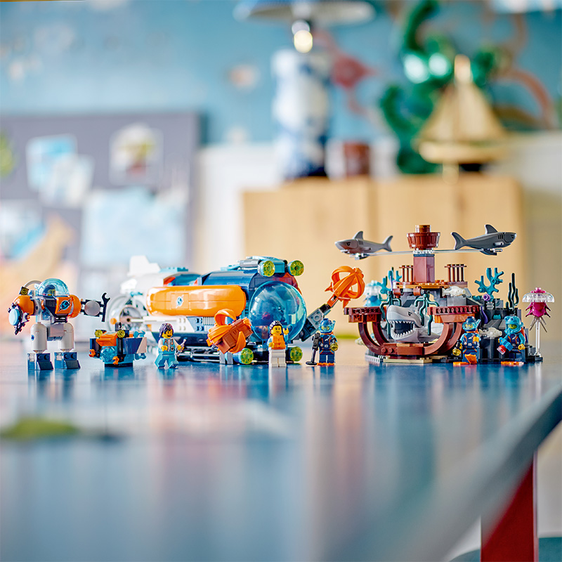 Đồ Chơi Lắp Ráp Tàu Ngầm Thám Hiểm Biển Sâu Lego City 60379