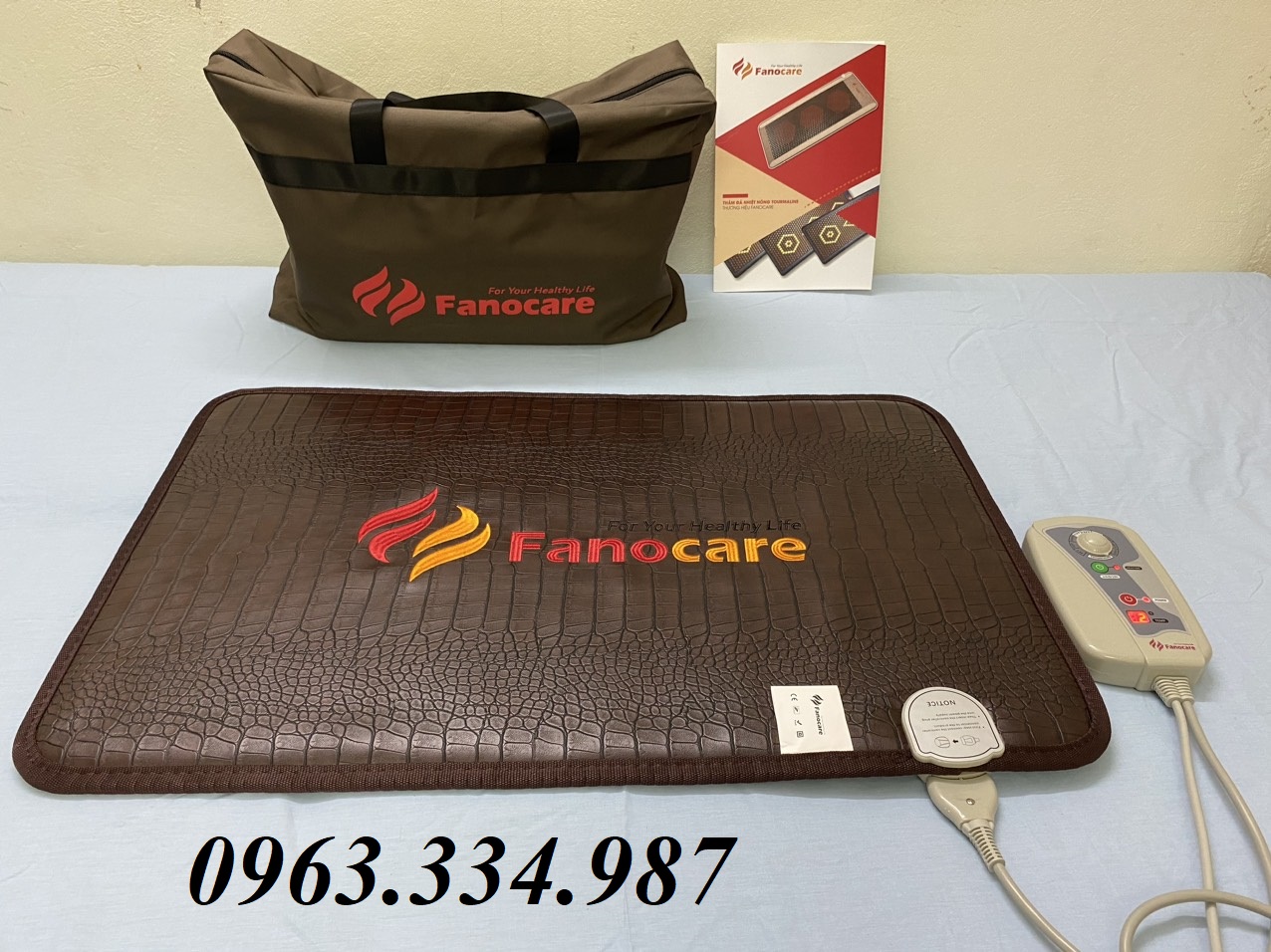 Thảm/Nệm đá nhiệt nóng Fanocare KT 50x80cm đá mắt ngọc