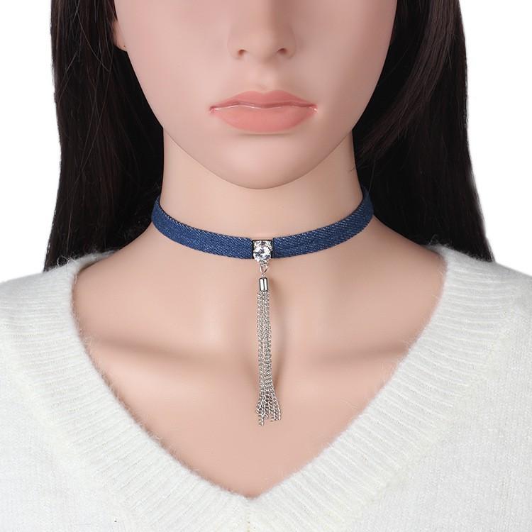 Bộ Sưu Tập Choker Mặt Treo