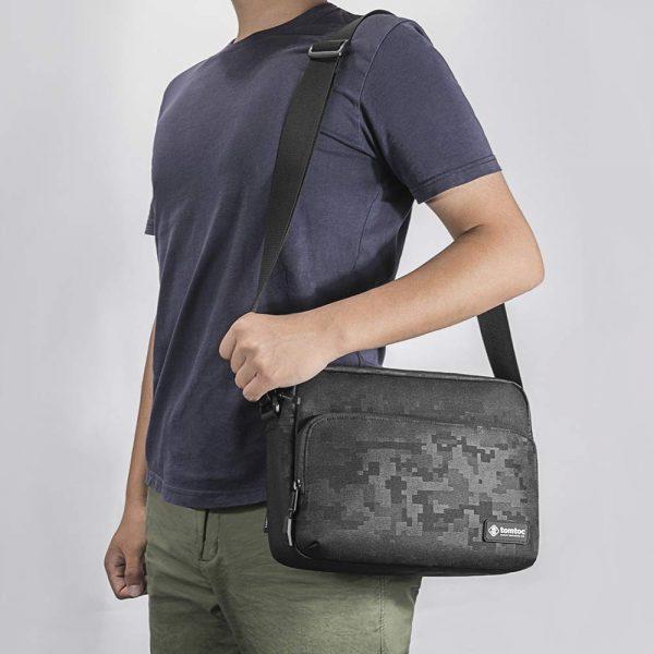 Túi đeo chéo TOMTOC Lightwight cross Body IPAD/TABLET Black
