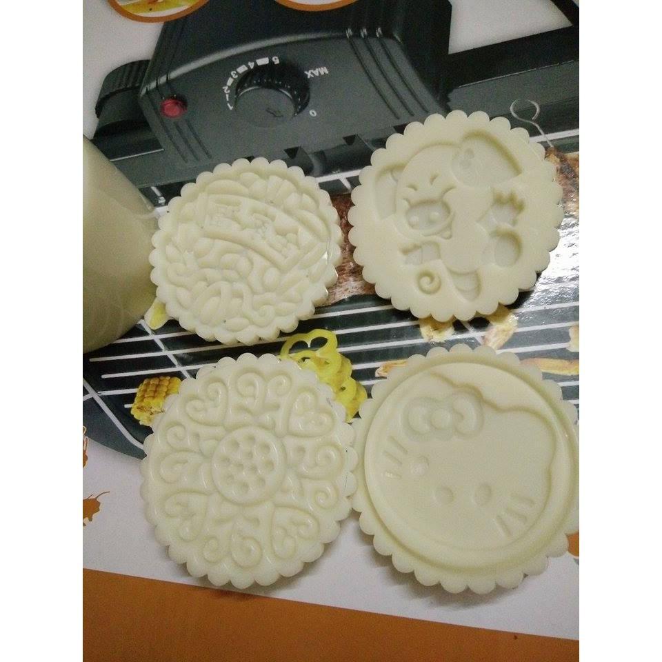 Khuôn làm bánh trung thu tròn - 4 mặt