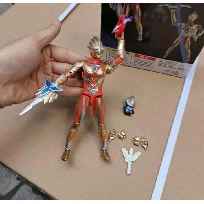 Mô hình khớp phim siêu nhân Ultraman Shining Triga 17cm