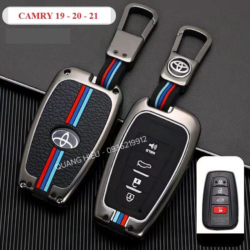 Ốp Bảo Vệ Khóa Dành Cho Xe Toyota Camry 2019 - 2020 -2021 Hợp Kim Kẽm Cao Cấp