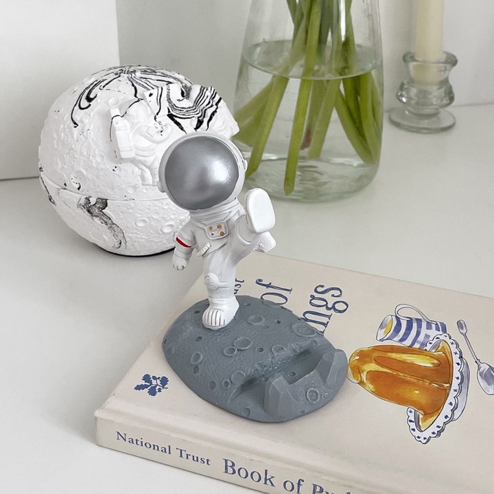 Giá đỡ điện thoại để bàn phong cách PHI HÀNH GIA đáng yêu