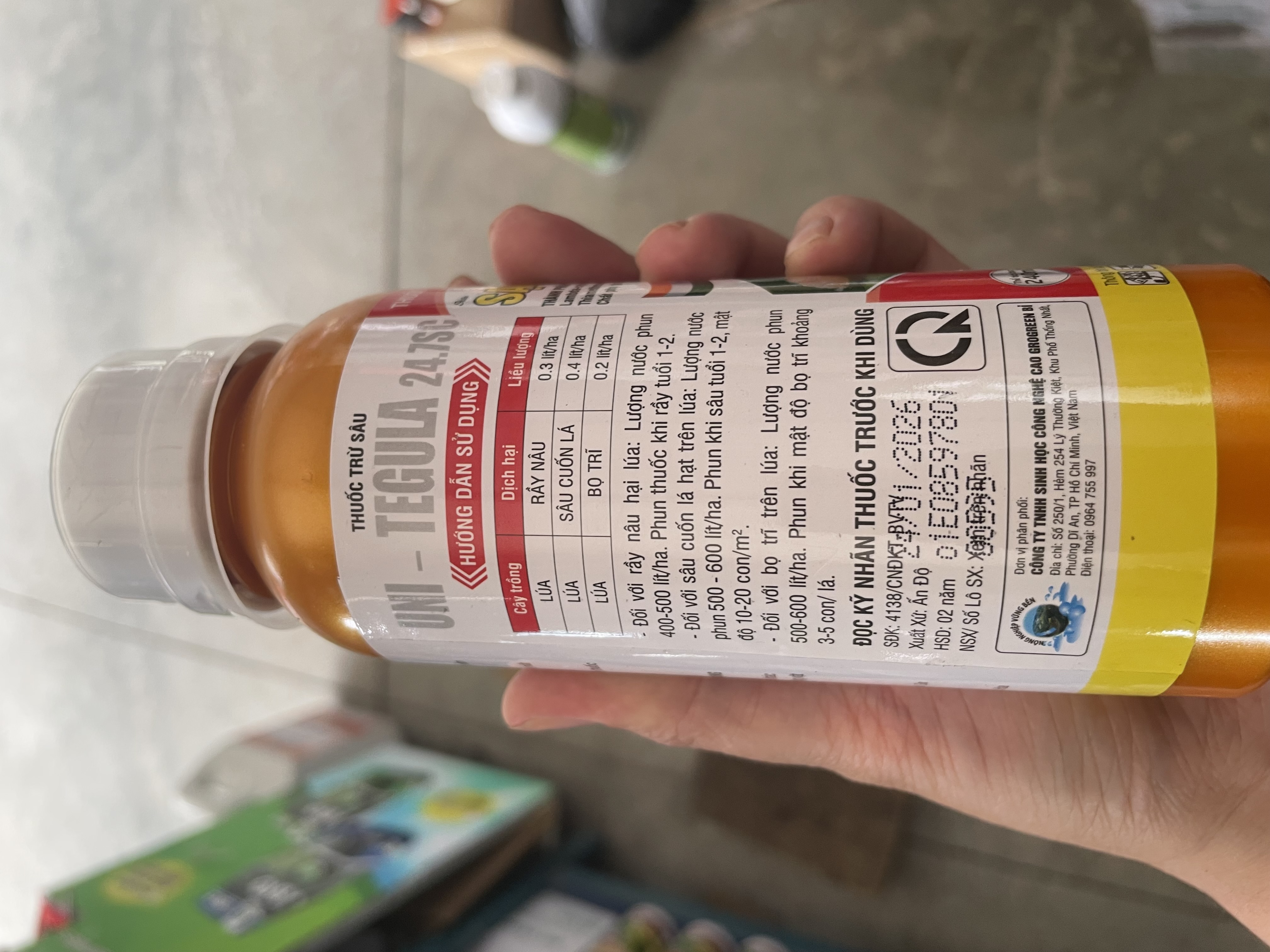 thuốc trừ sâu Sạch Rầy - Bọ Trĩ Đặc trị bọ trĩ, rầy nâu, và sâu cuốn lá.