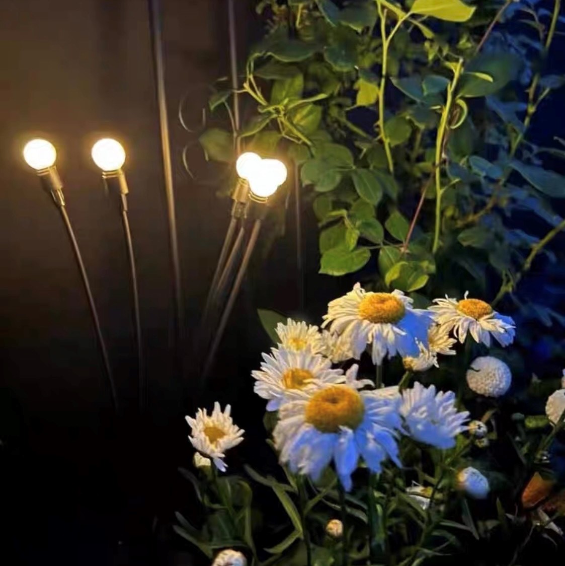 Đèn Đom Đóm chân cắm – Năng Lượng Mặt Trời chống nước trang trí ban công sân vườn GREEN KONOHA