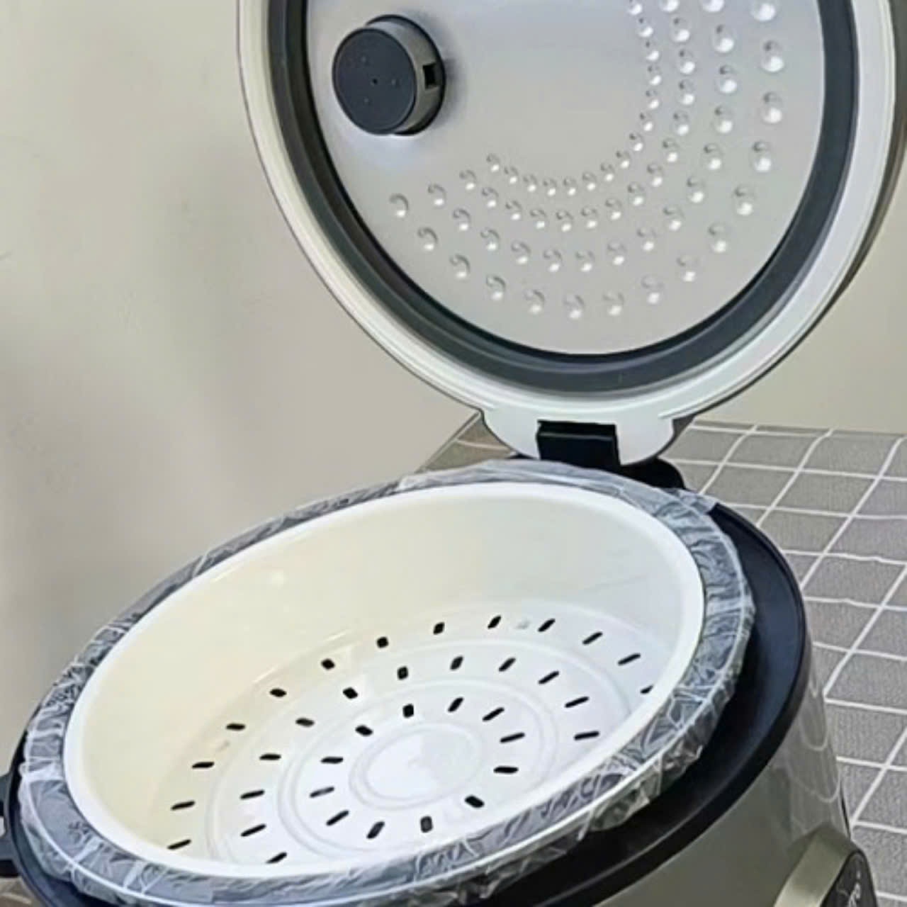 Nồi Cơm Điện Lòng Niêu Masuto 1,8L Nấu Cơm cháy, NẤU CHÁO Siêu Ngon, Lòng Nồi Dày Dặn, Gia Nhiệt 3 Hướng - Bảo Hành 1 Năm 1 Đổi 1. Hàng chính hãng