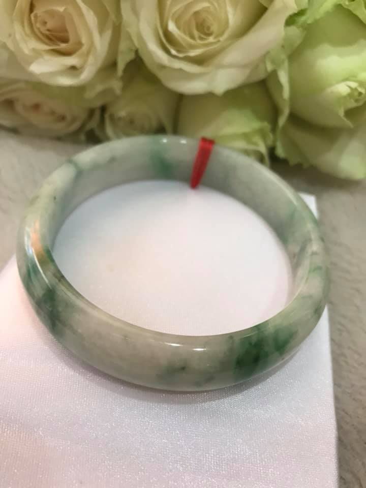 VÒNG NAM ĐÁ CẨM THẠCH TỰ NHIÊN  BẢN HẸ LÝ A SỊN 61MM CAO 13,9MM MÀU TRẮNG TRONG XANH LÁ VÂN NAM 70KG TỚI 85KG