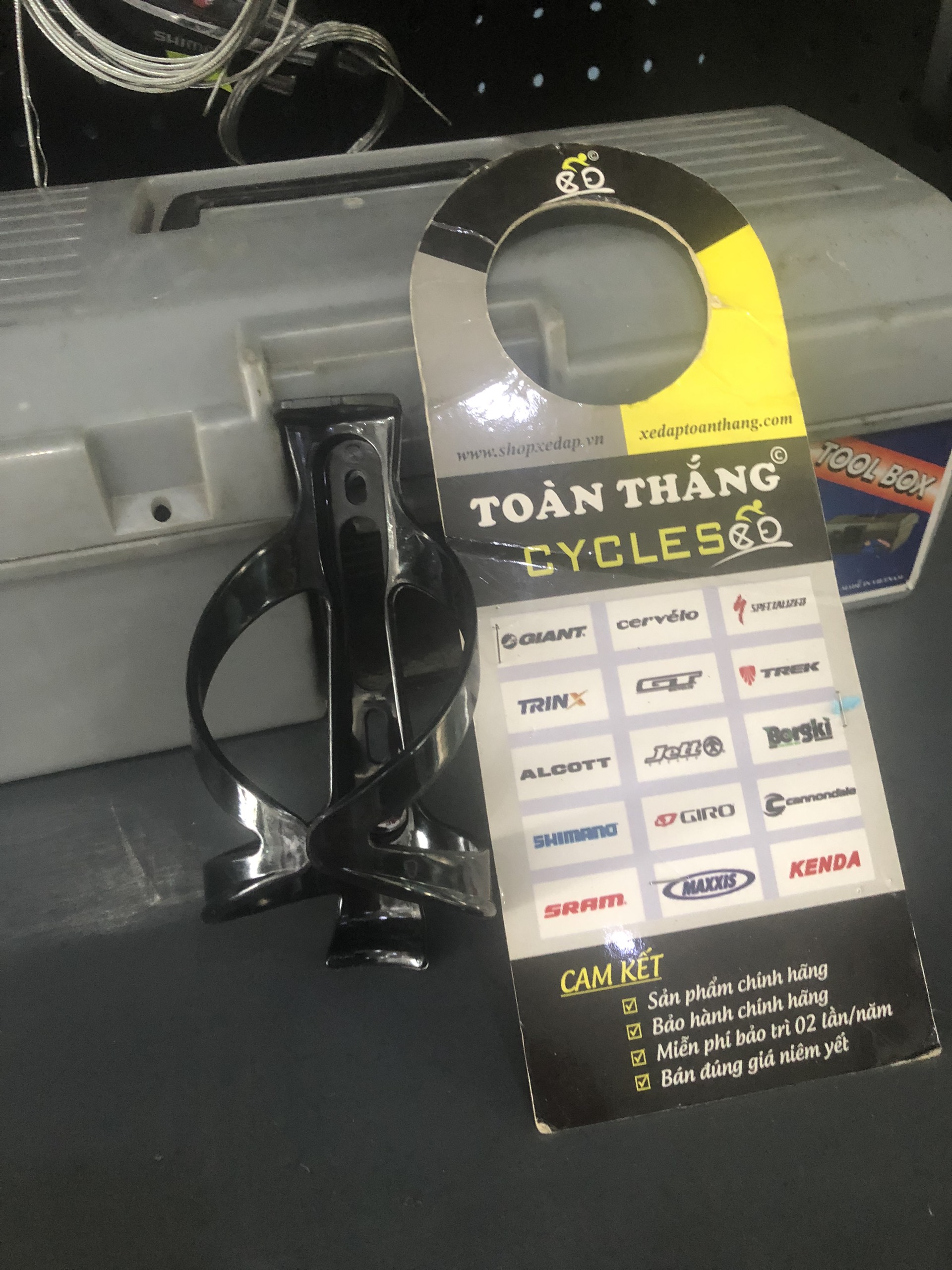 Giá bình nước nhựa