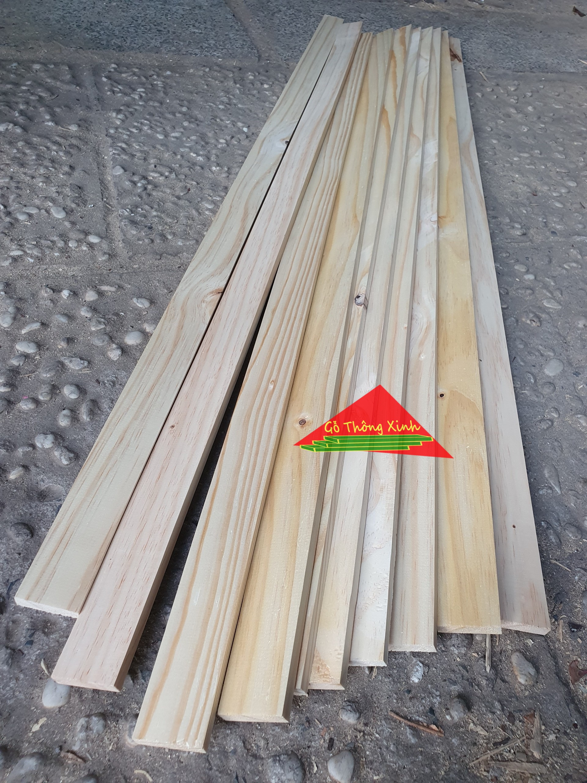 Thanh gỗ thông dày 1cm,rộng 4cm,dài 1m2 dùng làm nẹp,khung viền,đóng thùng gỗ decor,ốp tường,DIY...