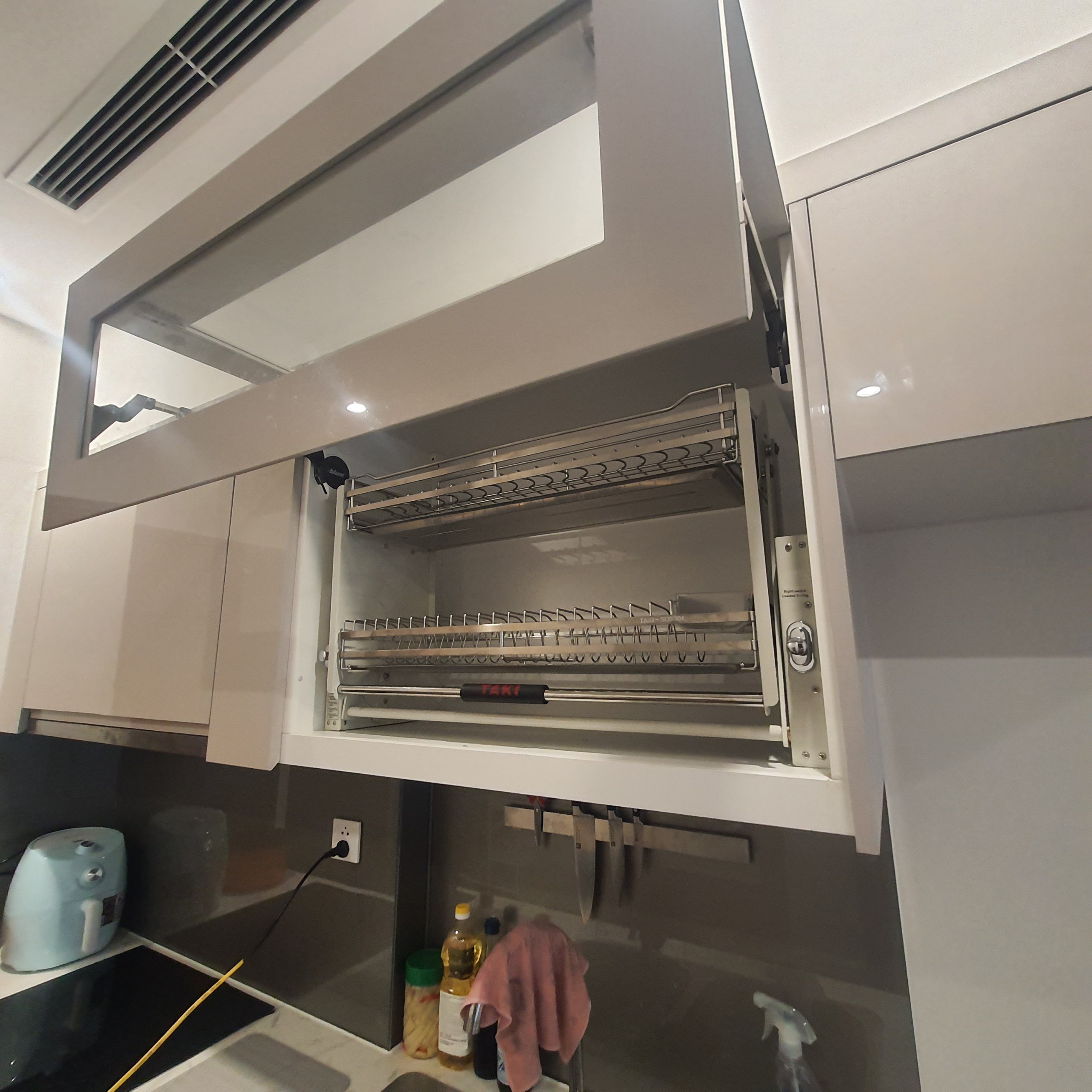 Tay nâng Cánh Tủ Blum Aventos HF22, HF25, HF28 - Có Thợ Lắp