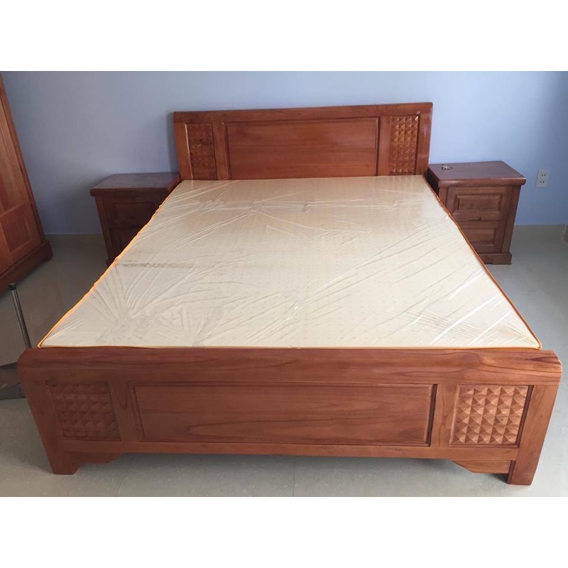 Giường ngủ gỗ xoan đào 1M8 X 2M ( FREESHIP HCM 30-50KM )